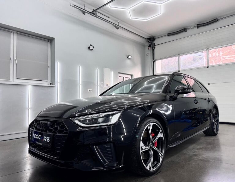 Audi A4 Avant 40 2.0 TDI S-LINE QUATTRO BLACK LINE